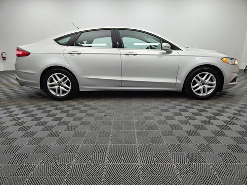 Used 2014 Ford Fusion SE image 6