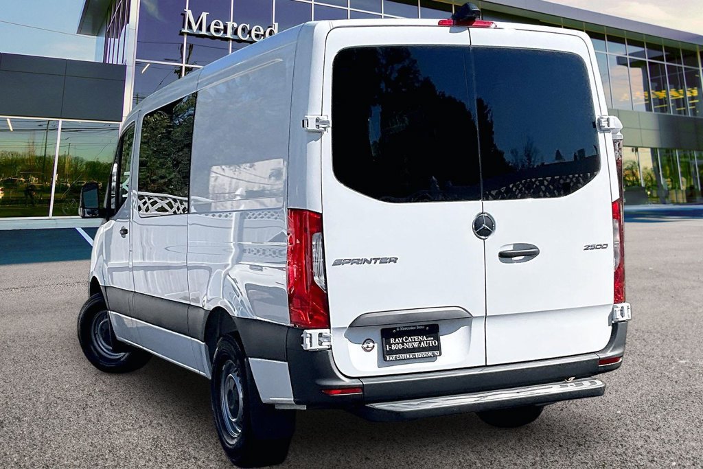 Used 2026 Mercedes-Benz Sprinter 2500 image 2