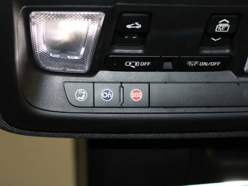 Certified 2022 Cadillac XT4 Premium Luxury w/ Cold Weather Package image 31