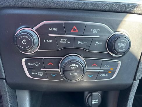 Used 2022 Dodge Charger GT RWD image 5