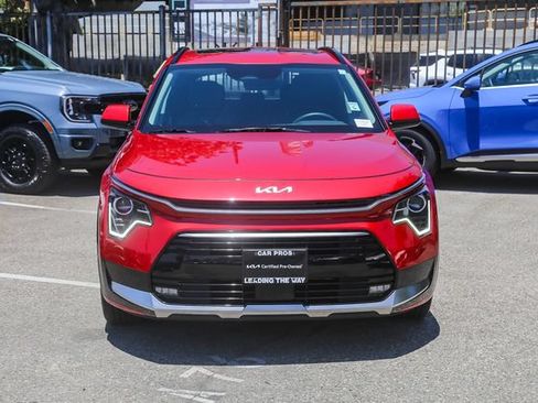 Certified 2023 Kia Niro EX Touring FWD image 3