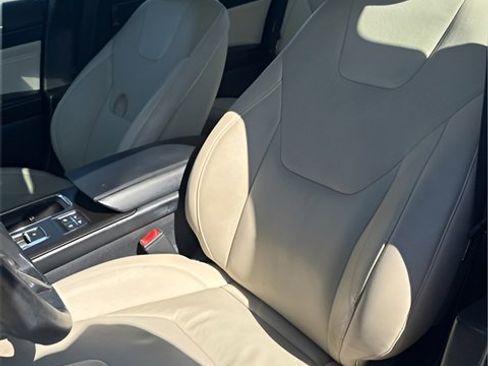 Used 2018 Ford Fusion Titanium image 19