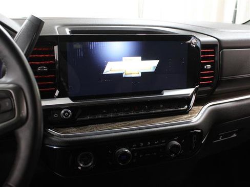 Used 2023 Chevrolet Silverado 1500 LT image 10