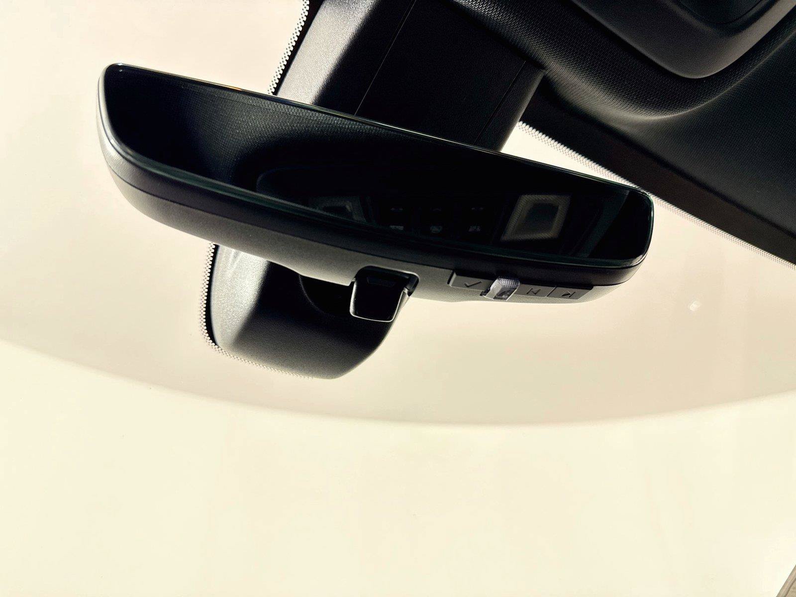 Used 2022 Chevrolet Traverse Premier AWD/4WD image 23
