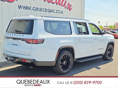 Used 2023 Jeep Wagoneer L Series II w/ Premium Group I AWD/4WD image 7