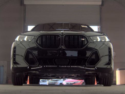 Used 2027 BMW X6 M60i AWD/4WD image 4