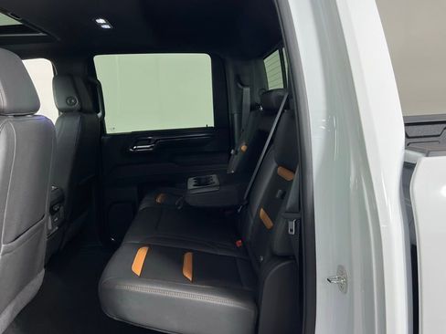 Used 2024 GMC Sierra 2500 AT4 w/ AT4 Premium Plus Package image 26