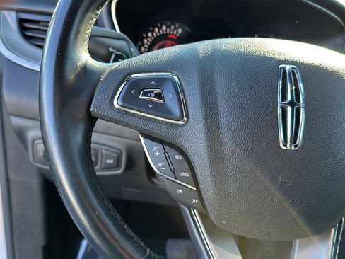 Used 2017 Lincoln MKC Select w/ Select Plus Package image 18