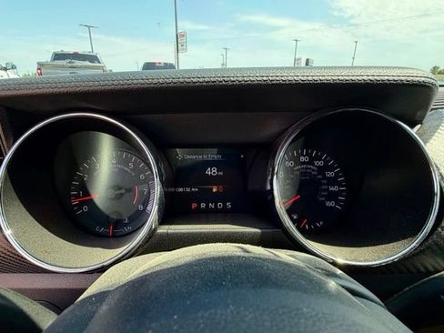 Used 2016 Ford Mustang Coupe RWD image 8