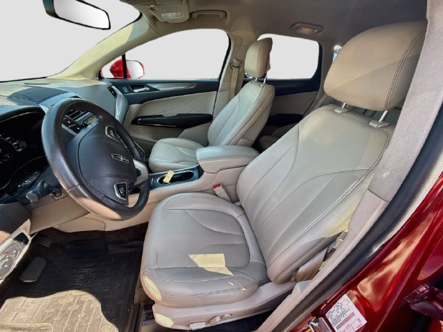 Used 2018 Lincoln MKC Premiere AWD/4WD image 26