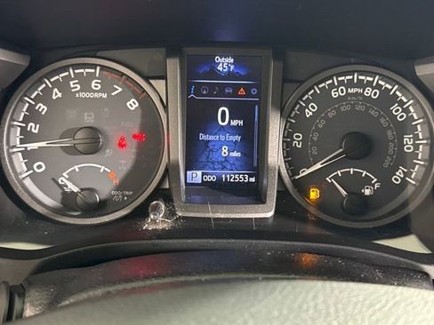 Used 2017 Toyota Tacoma TRD Sport w/ Tow Package (A/T) image 27