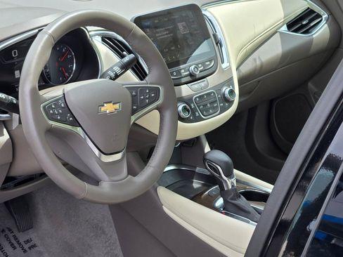 Used 2024 Chevrolet Malibu LT image 22
