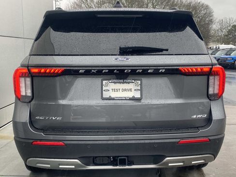 New 2026 Ford Explorer Active w/ Active Comfort Package image 5