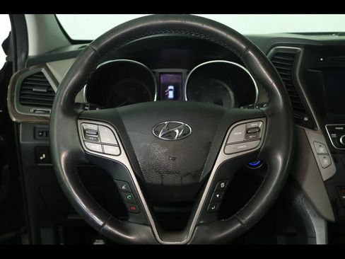 Used 2017 Hyundai Santa Fe Sport image 17