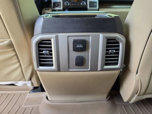 Used 2015 Ford F150 4x4 SuperCrew image 18