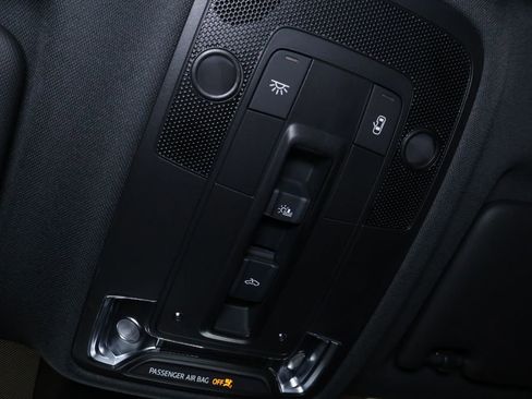 Used 2020 Audi Q3 2.0T Premium w/ Convenience Package image 26