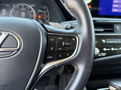 Certified 2024 Lexus ES 350 w/ Accessory Package (Z2) FWD image 23
