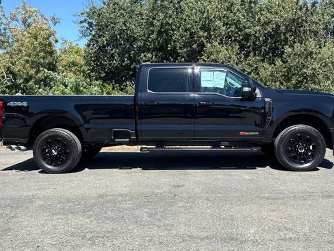 Certified 2024 Ford F250 Lariat w/ Lariat Ultimate Package AWD/4WD image 3