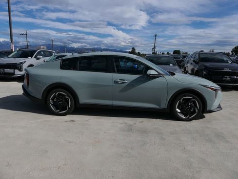 New 2025 Kia K4 EX image 2