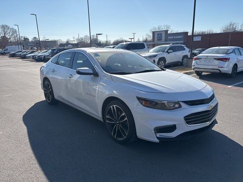 Used 2016 Chevrolet Malibu Premier w/ Driver Confidence Package II image 3