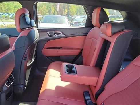 New 2025 Kia Sportage SX Prestige image 12