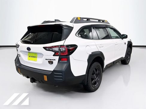 Used 2025 Subaru Outback Wilderness AWD/4WD image 5