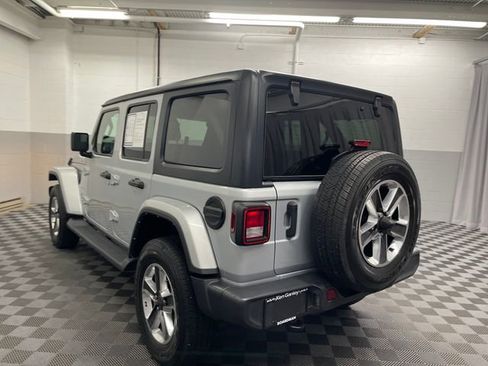 Used 2022 Jeep Wrangler Unlimited Sahara image 6
