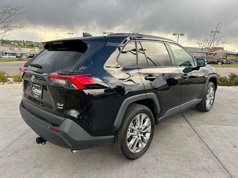 Used 2023 Toyota RAV4 XLE Premium AWD/4WD image 10