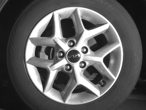 Used 2025 Kia Soul LX w/ LX Technology Package FWD image 12