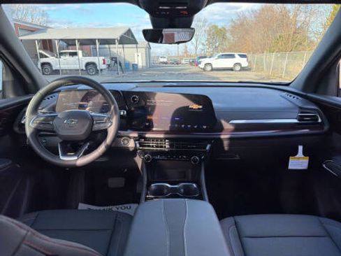 New 2026 Chevrolet Traverse Z71 w/ Driver Confidence Package image 12