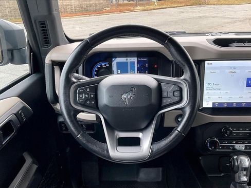 Used 2023 Ford Bronco Wildtrak image 10