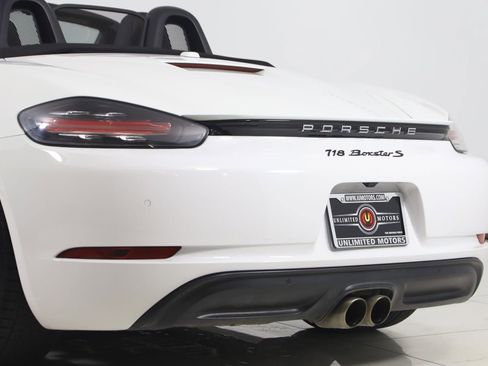 Used 2017 Porsche 718 Boxster S RWD image 28