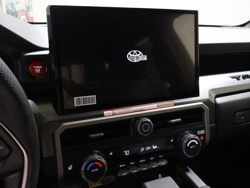 New 2026 Toyota Tacoma TRD Off-Road AWD/4WD image 19