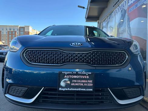 Used 2018 Kia Niro LX image 8