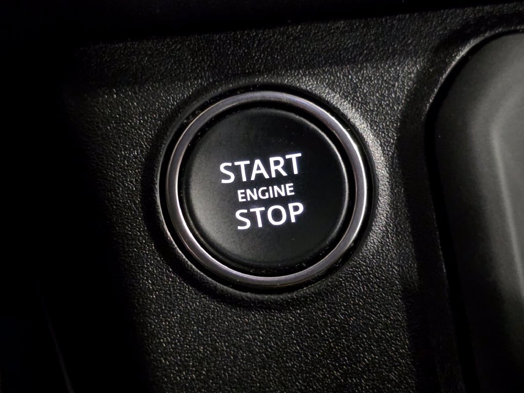 Certified 2024 Land Rover Defender 110 X-Dynamic SE AWD/4WD image 34