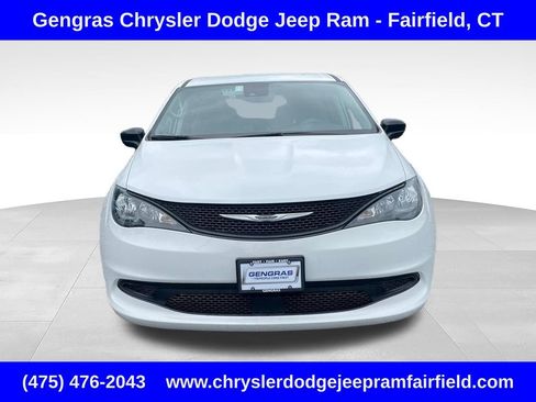 Certified 2024 Chrysler Voyager LX FWD image 2