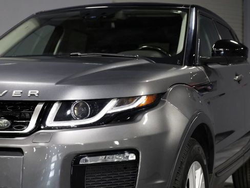 Used 2018 Land Rover Range Rover Evoque SE AWD/4WD image 33