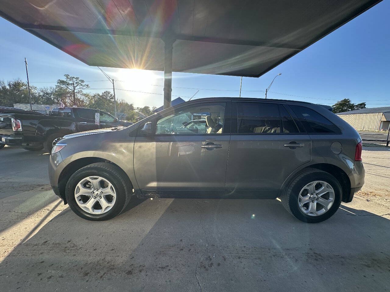 Used 2012 Ford Edge SEL FWD image 5