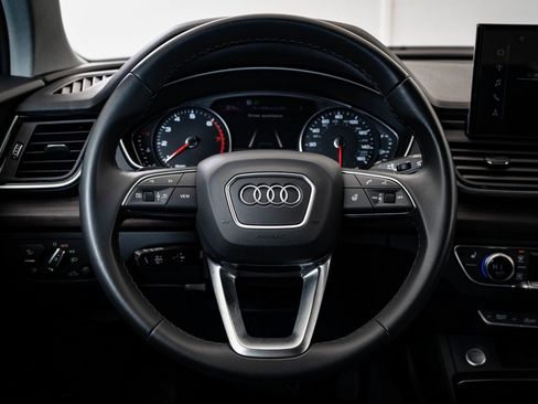 Used 2023 Audi Q5 2.0T Premium w/ Convenience Package image 41