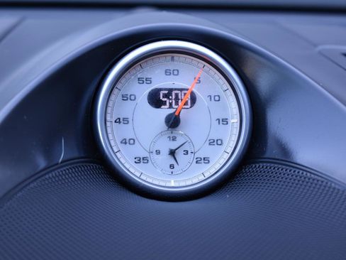 Used 2014 Porsche Cayenne GTS image 23