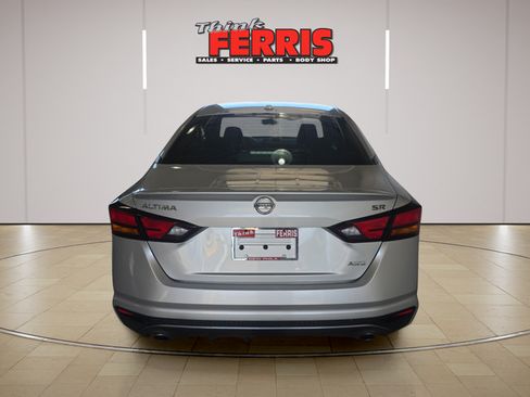 Used 2019 Nissan Altima 2.5 SR w/ SR Premium Package AWD/4WD image 4