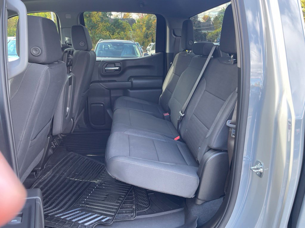 Used 2025 Chevrolet Silverado 1500 Custom Trail Boss w/ LPO, Dark Essentials Package AWD/4WD image 17
