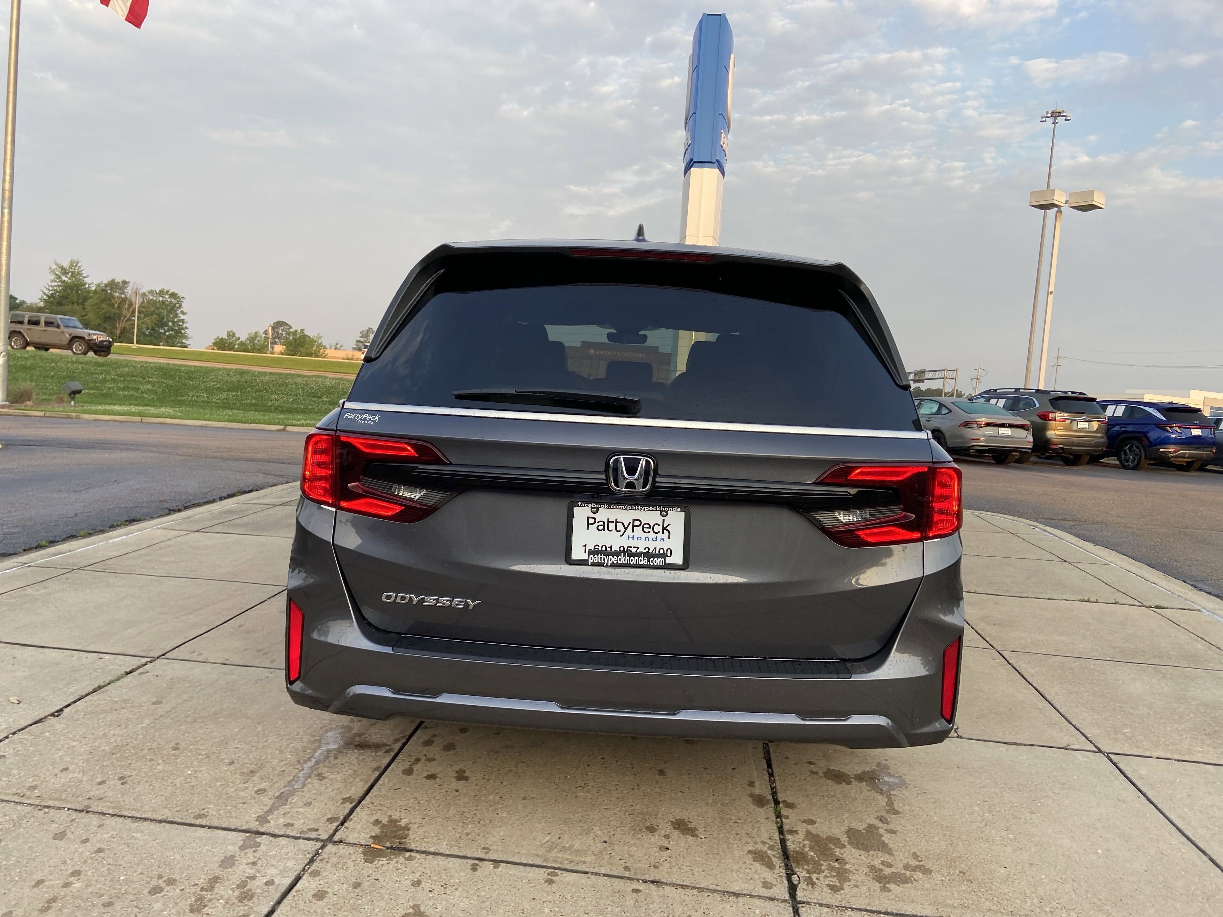 New 2027 Honda Odyssey EX-L image 9