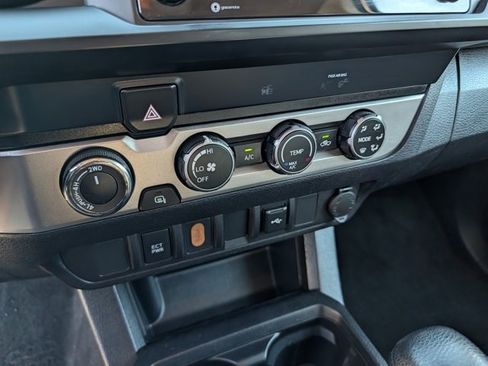 Used 2020 Toyota Tacoma SR image 12