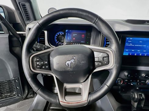 Used 2023 Ford Bronco Black Diamond AWD/4WD image 17