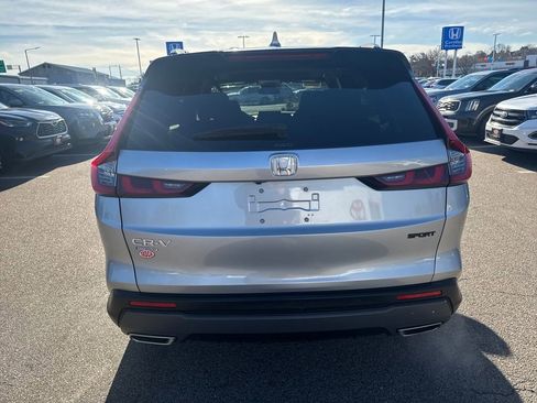 Used 2025 Honda CR-V Sport image 6