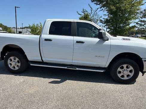 Used 2026 RAM 2500 Big Horn AWD/4WD image 7