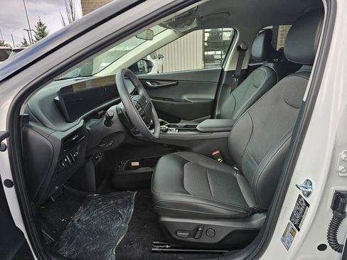 New 2025 Kia EV6 Light w/ Light LR Technology Package image 18
