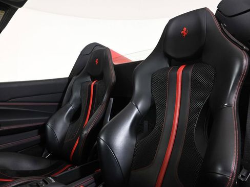 Certified 2022 Ferrari F8 Tributo image 19