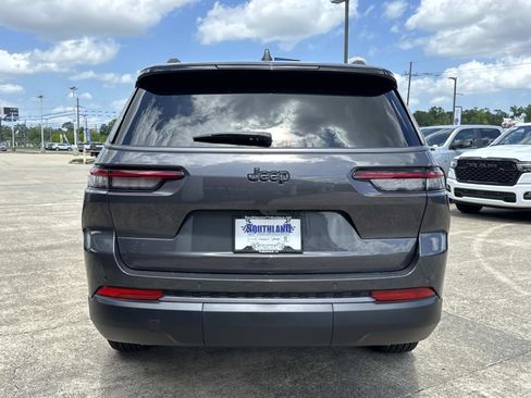 New 2026 Jeep Grand Cherokee L 2WD image 5